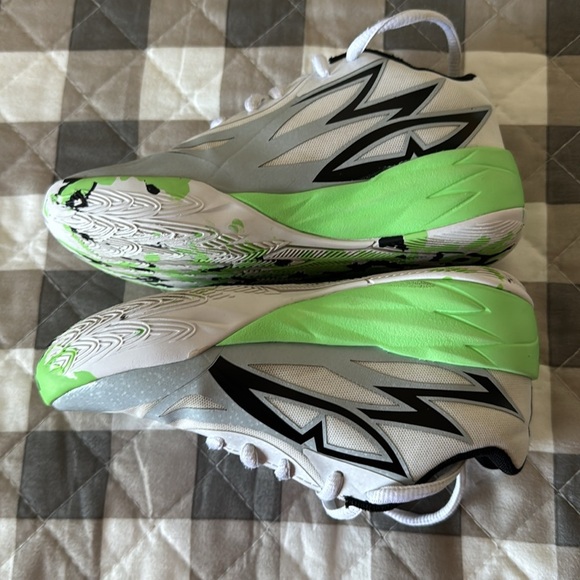 Puma Kids Sneakers in Gray and Green - Picture 8 of 10